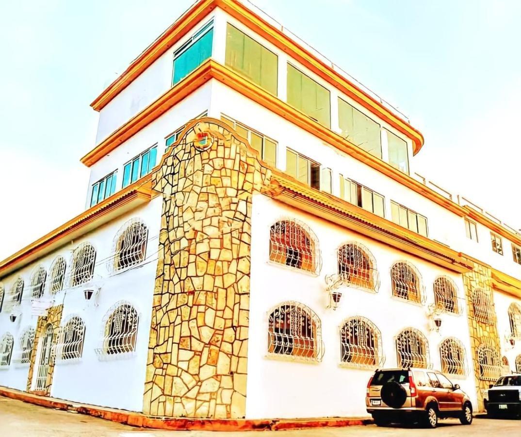 Hotel Esmeralda Tampico Buitenkant foto