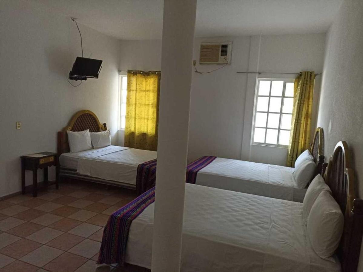 Hotel Esmeralda Tampico Buitenkant foto