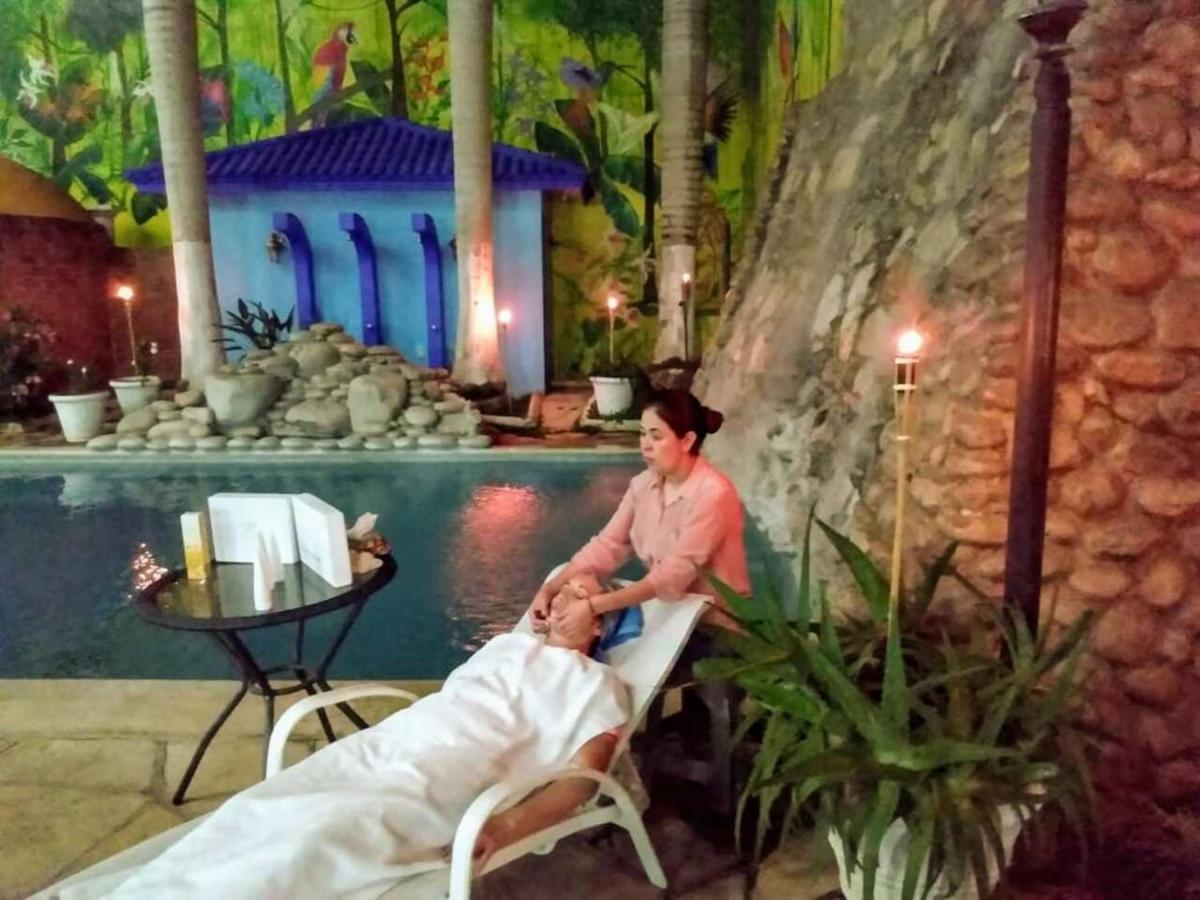 Hotel Esmeralda Tampico Buitenkant foto